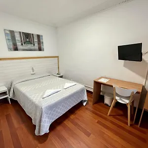 Montero Sestao Bilbao Guest house